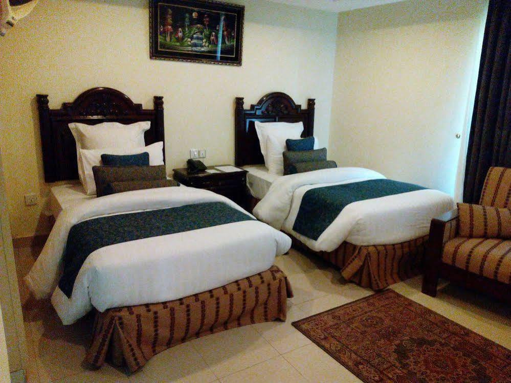 Chinar Family Resort Bhurban Eksteriør bilde